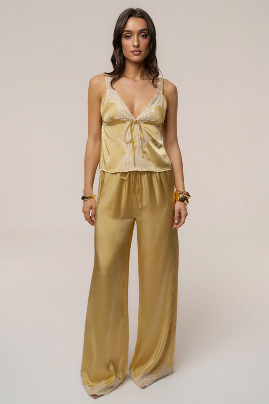 « Brise de Laguna » — Ensemble Pantalon Large Satiné, Jaune