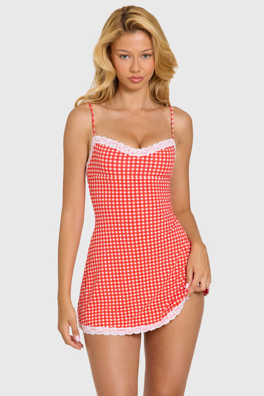 Robe courte rouge vichy à dos nu et dentelle