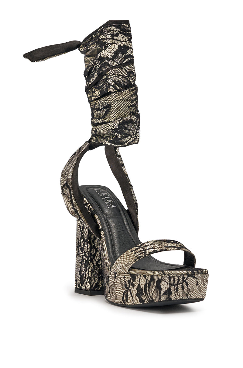 « Dentelle » — Sandales Chunky à Brides en Dentelle, Noir et Or