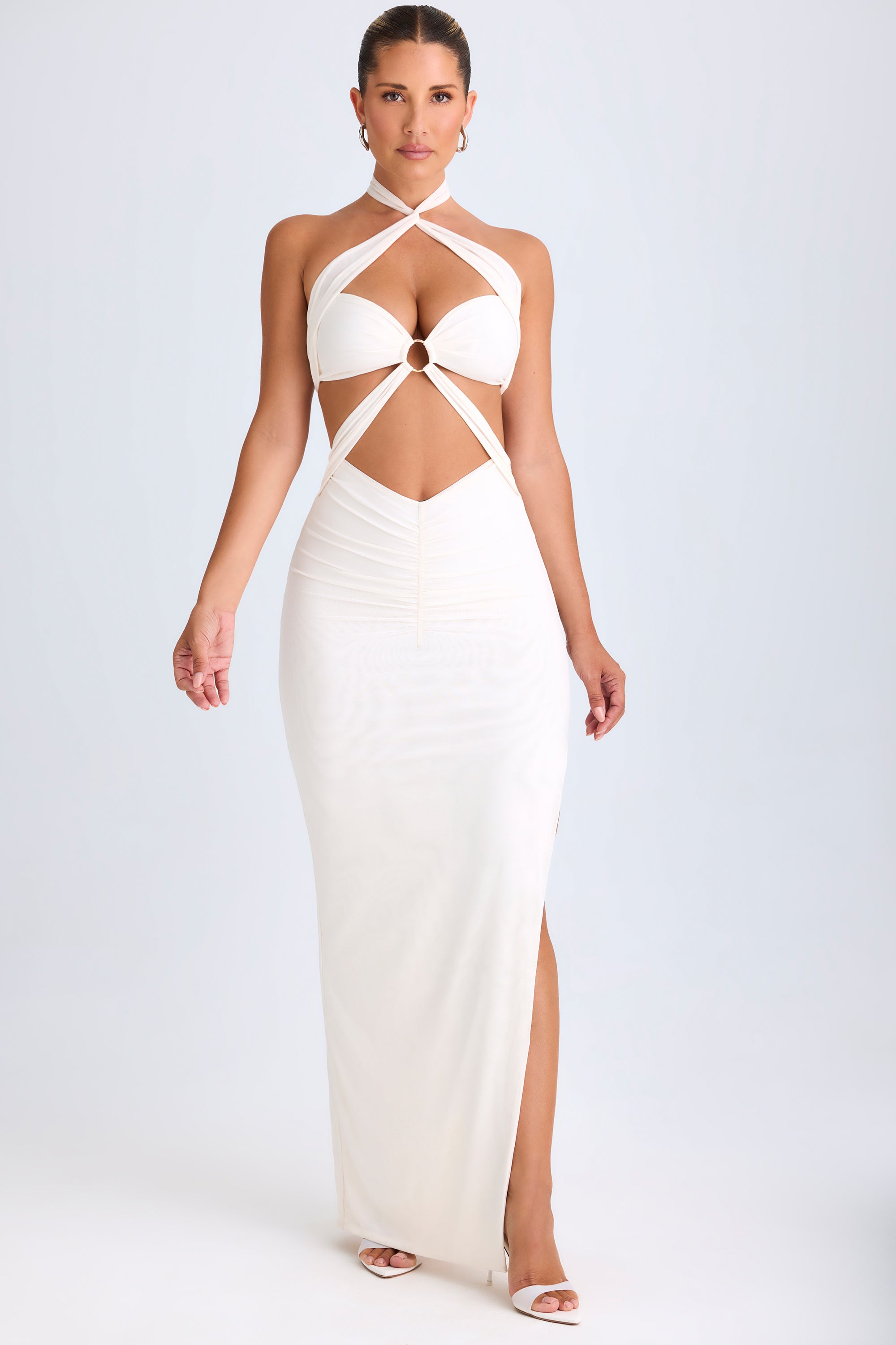 « Kalyani » — Robe Longue Dos Nu Ruchée à Anneau, Blanc