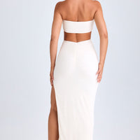 « Kalyani » — Robe Longue Dos Nu Ruchée à Anneau, Blanc