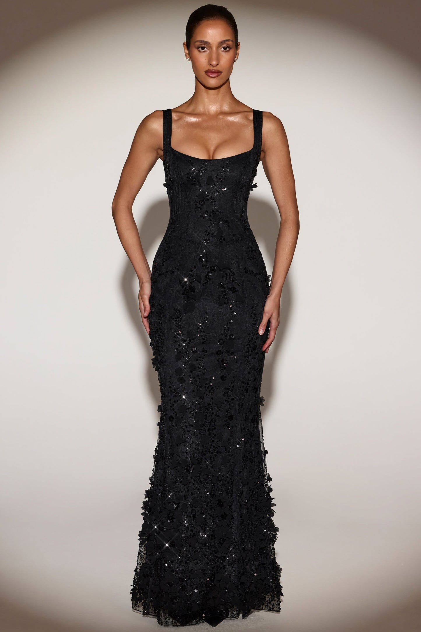 « Ivresse » — Robe Longue Corset Appliquée Sequins, Noir