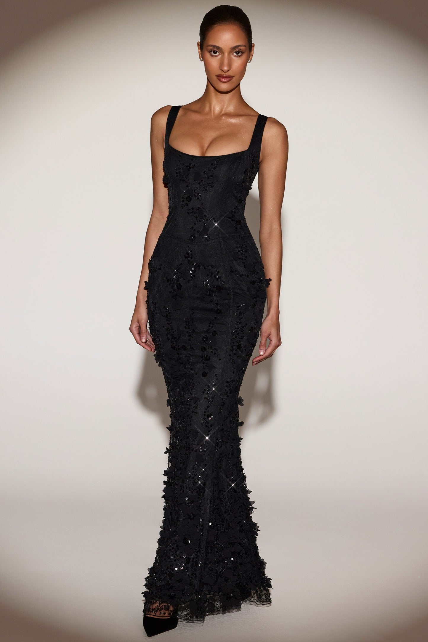« Ivresse » — Robe Longue Corset Appliquée Sequins, Noir