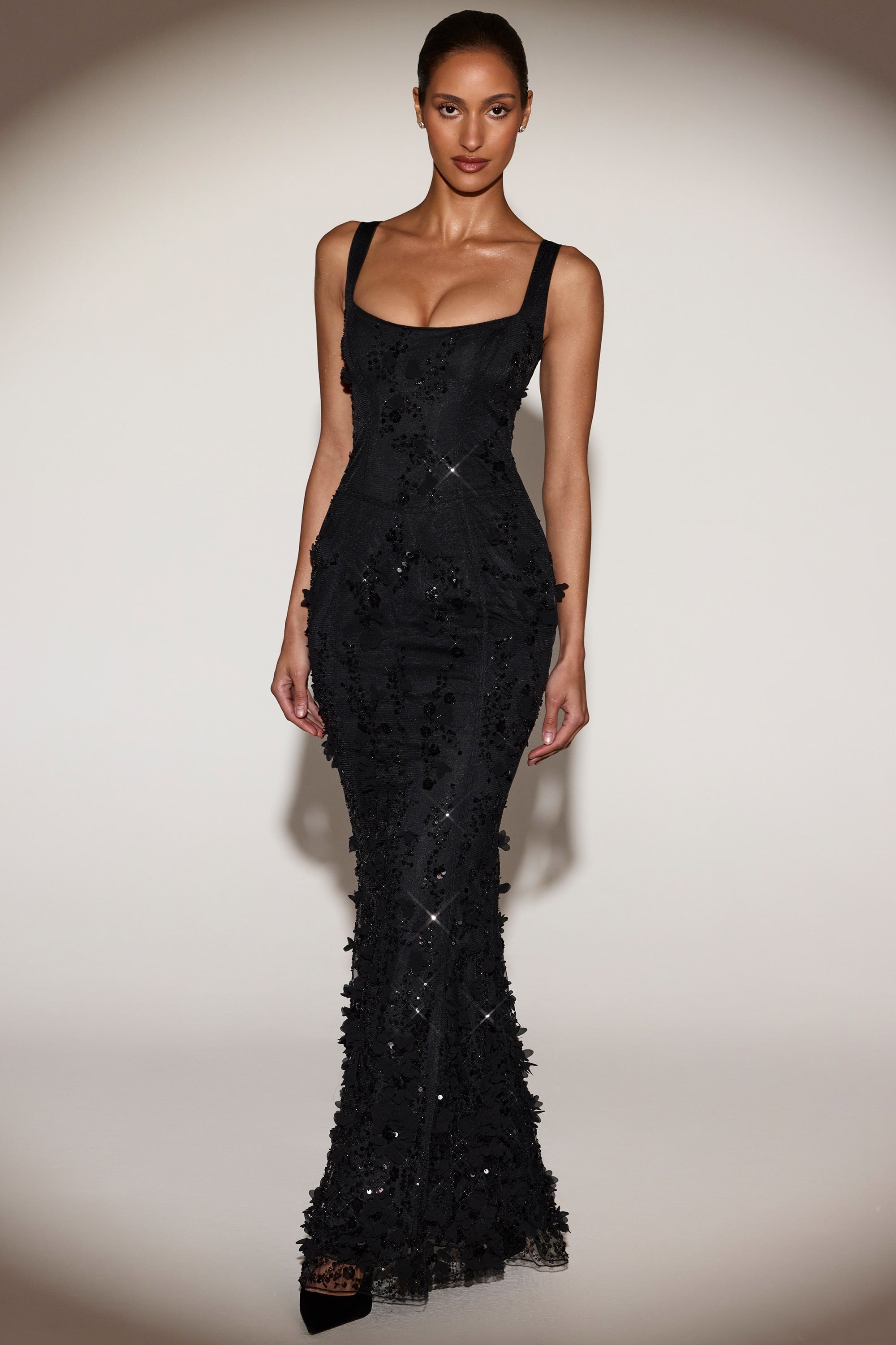 « Ivresse » — Robe Longue Corset Appliquée Sequins, Noir