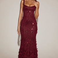 « Ivresse » — Robe Longue Corset Appliquée Sequins, Rouge Bordeaux