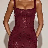 « Ivresse » — Robe Longue Corset Appliquée Sequins, Rouge Bordeaux