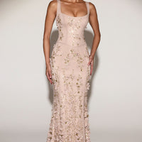 « Ivresse » — Robe Longue Corset Appliquée Sequins, Doré