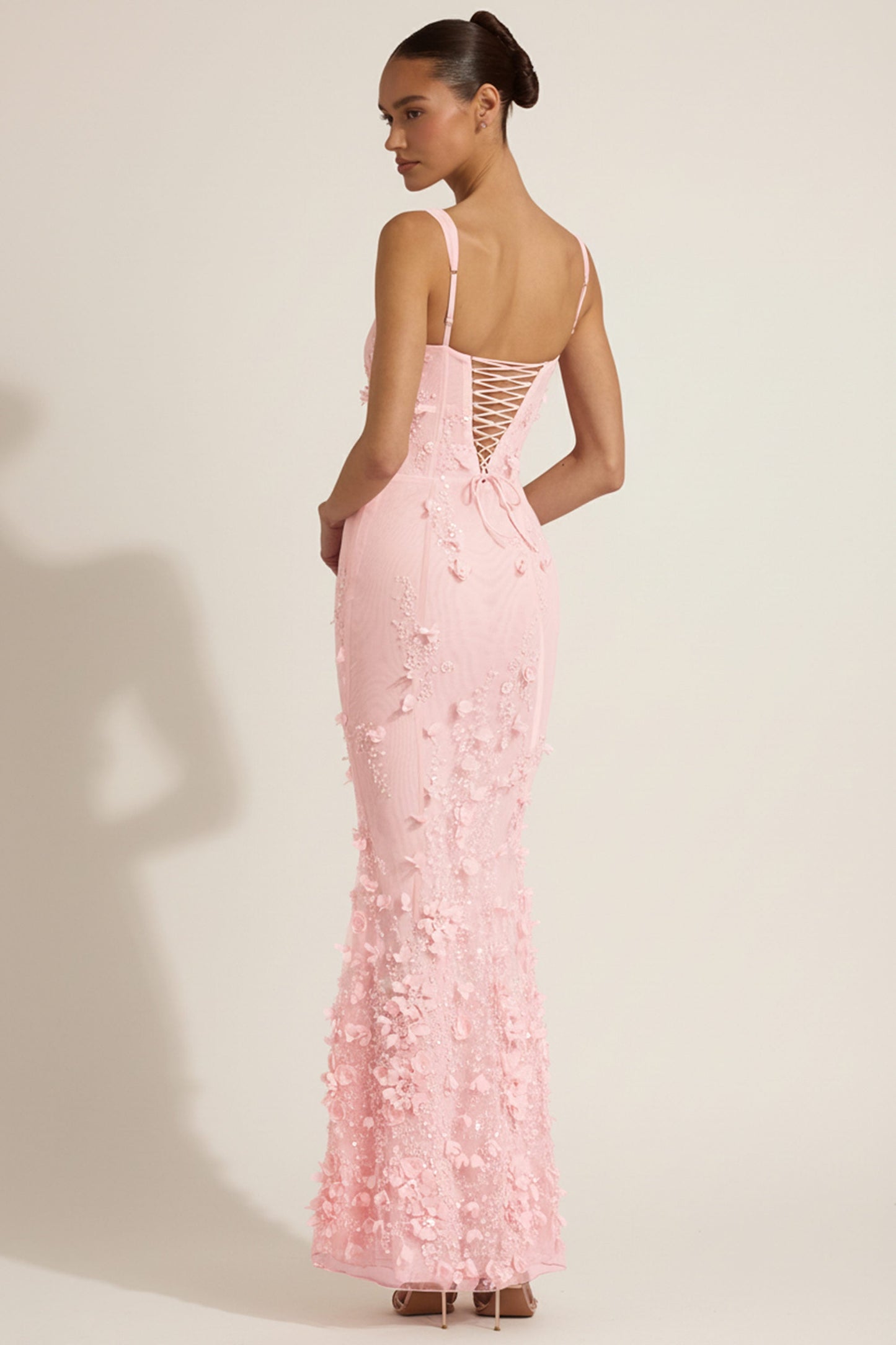 « Ivresse » — Robe Longue Corset Appliquée Sequins, Rose