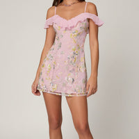 « Jacira » — Robe Mini Évasée Fleurie Dos Lacé, Rose Poudré