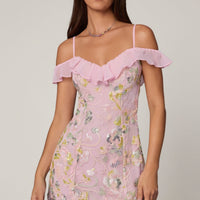 « Jacira » — Robe Mini Évasée Fleurie Dos Lacé, Rose Poudré