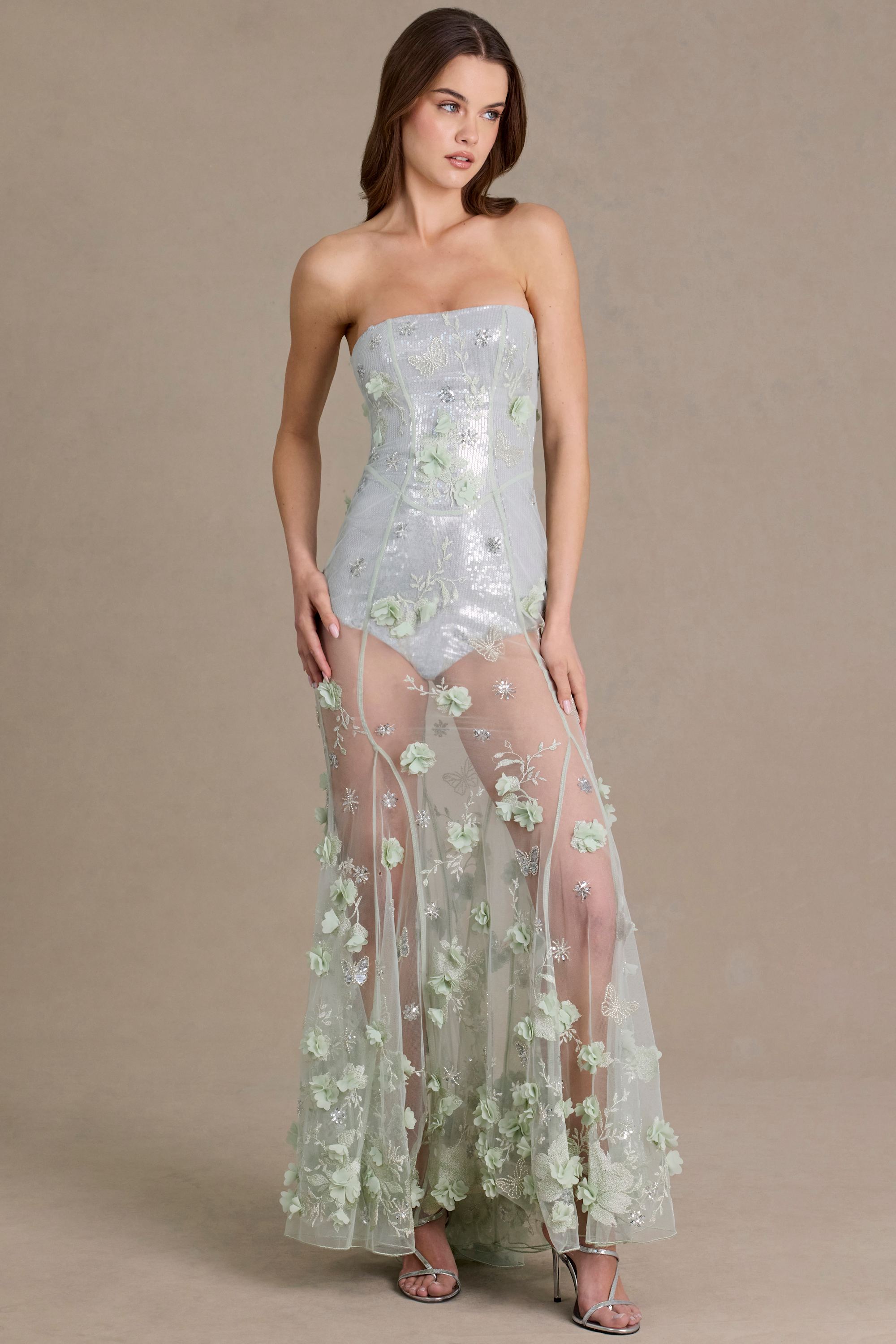 « Estella » — Robe de Bal Corset en Tulle Brodé, Vert Sauge