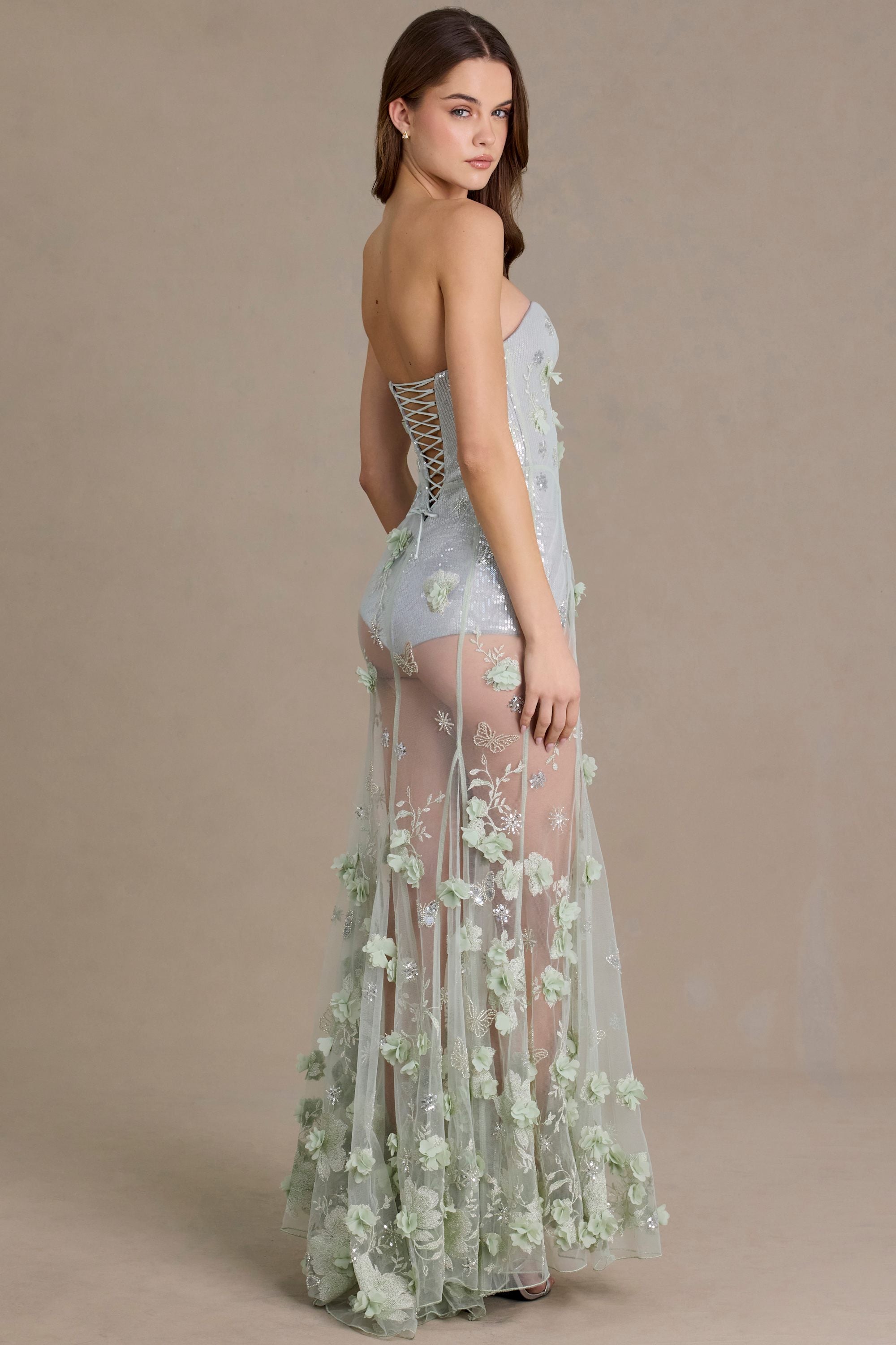 « Estella » — Robe de Bal Corset en Tulle Brodé, Vert Sauge