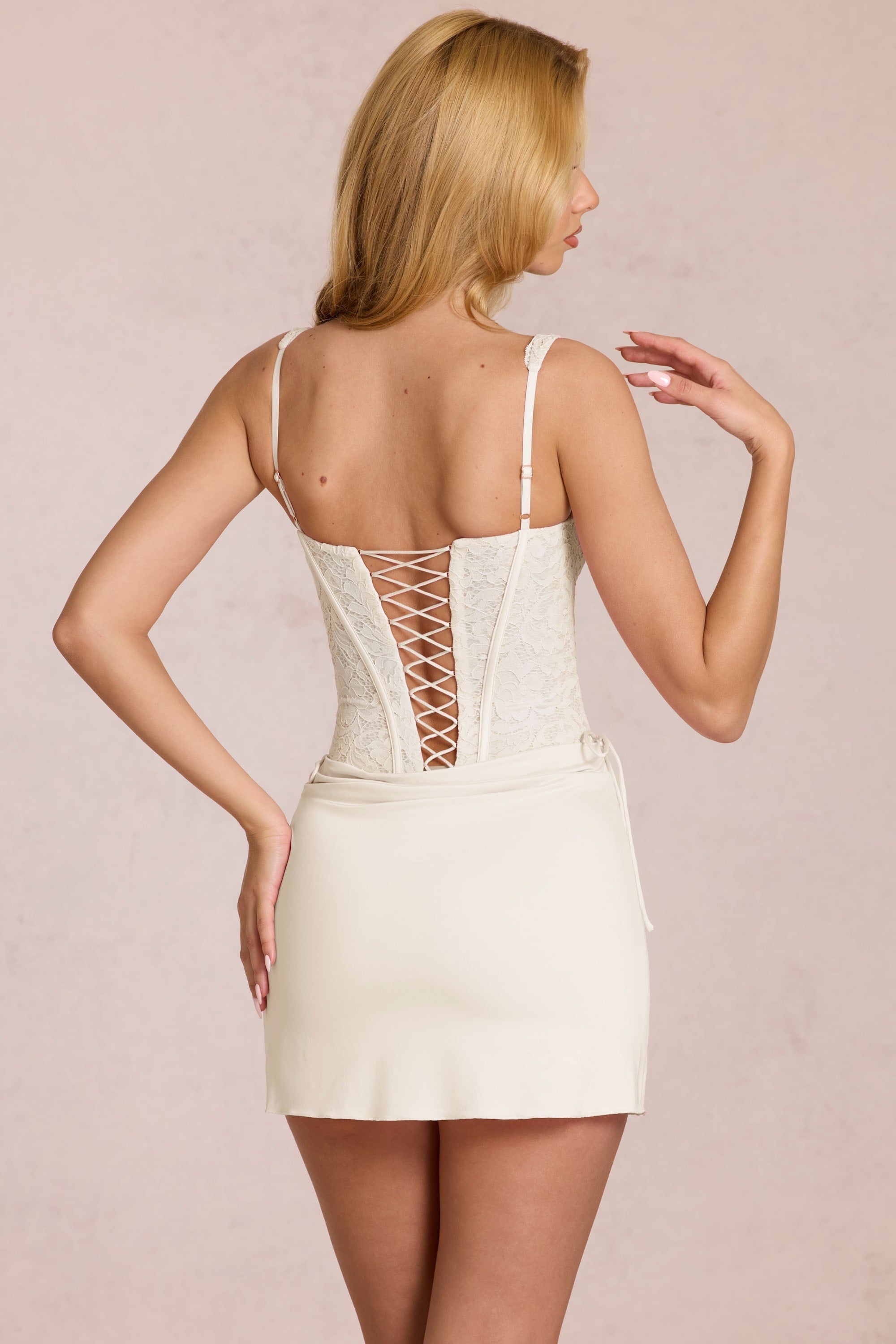 « Perle » — Robe Courte Corset Dentelle Drapée, Ivoire
