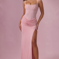 « Élégance » — Robe Longue Drapée Maille Fendue, Rose Poudré