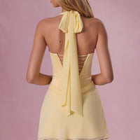 « Beurre » — Robe Mini Drapée en Satin, Jaune Beurre