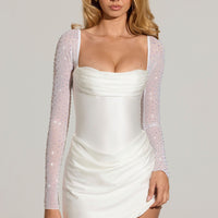 « Grâce » — Robe Mini Manches Longues Drapée Brodée, Blanc