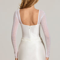 « Grâce » — Robe Mini Manches Longues Drapée Brodée, Blanc