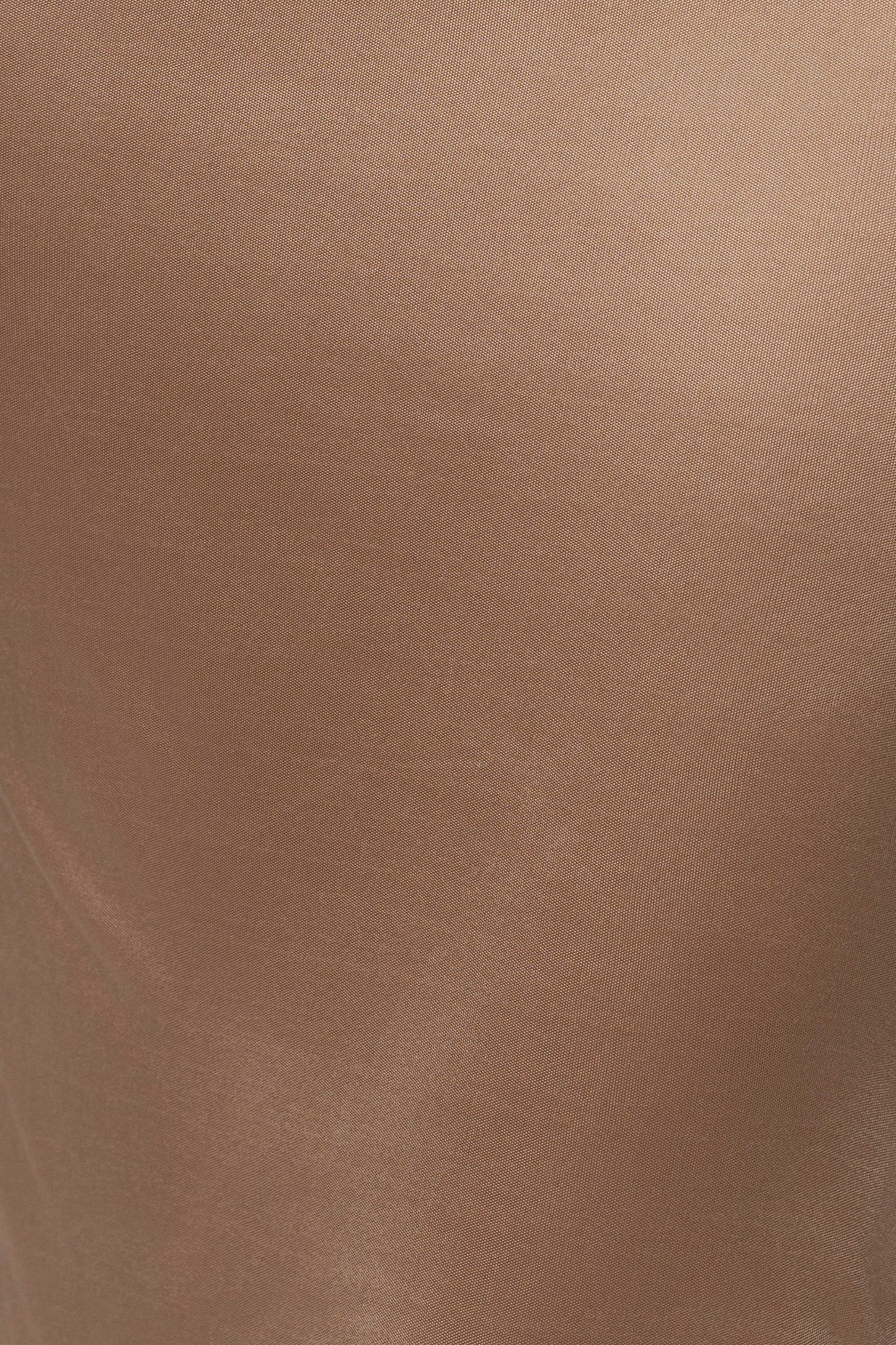 « Cadre Doré » — Robe Ornée, Beige
