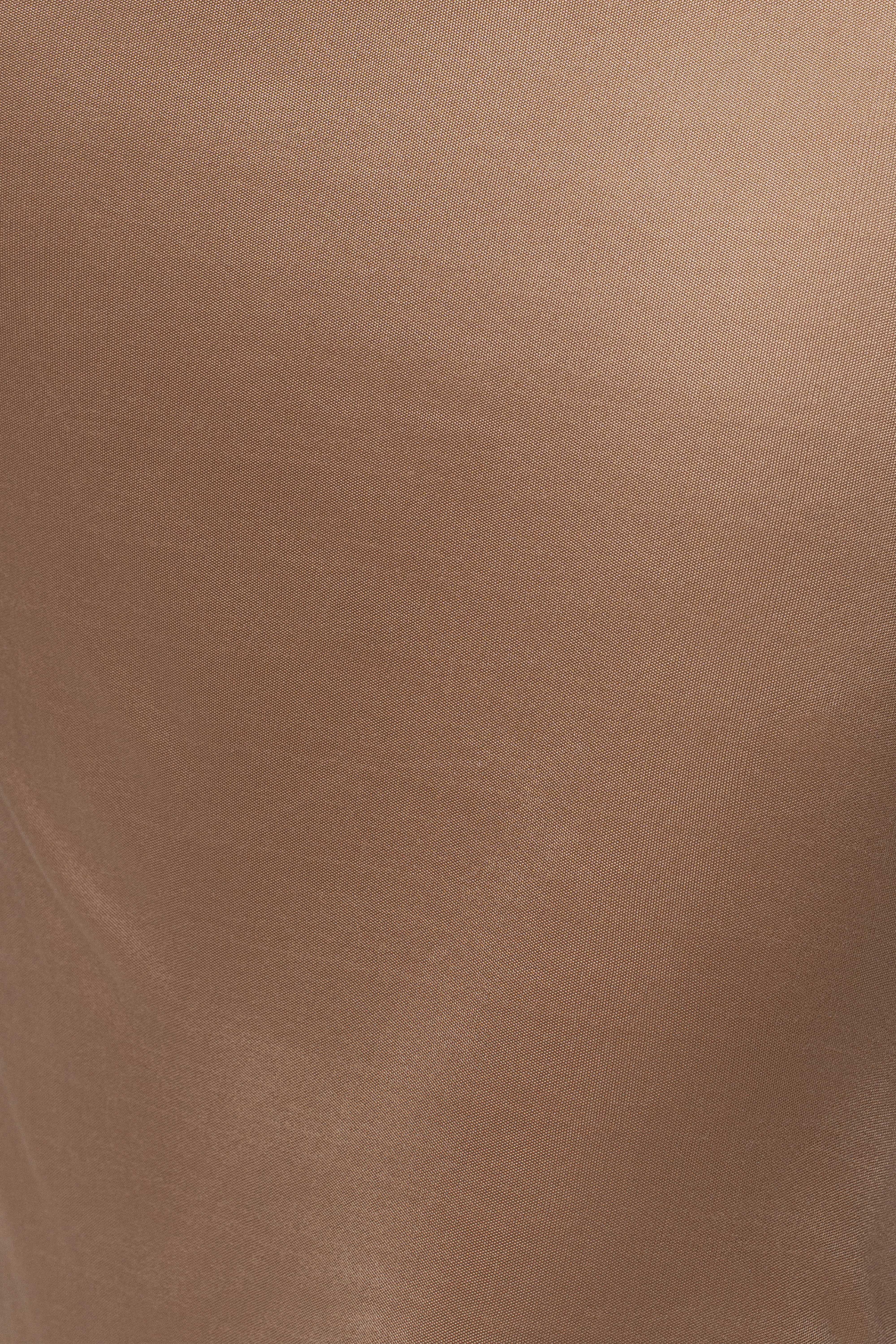 « Cadre Doré » — Robe Ornée, Beige