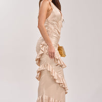« Promesse » — Robe Longue Satinée à Volants, Crème