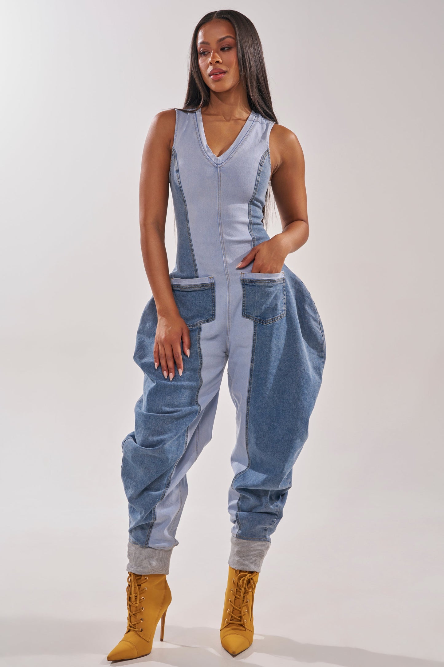 « Denim Rebelle » — Combinaison en Denim Patchwork, Bleu