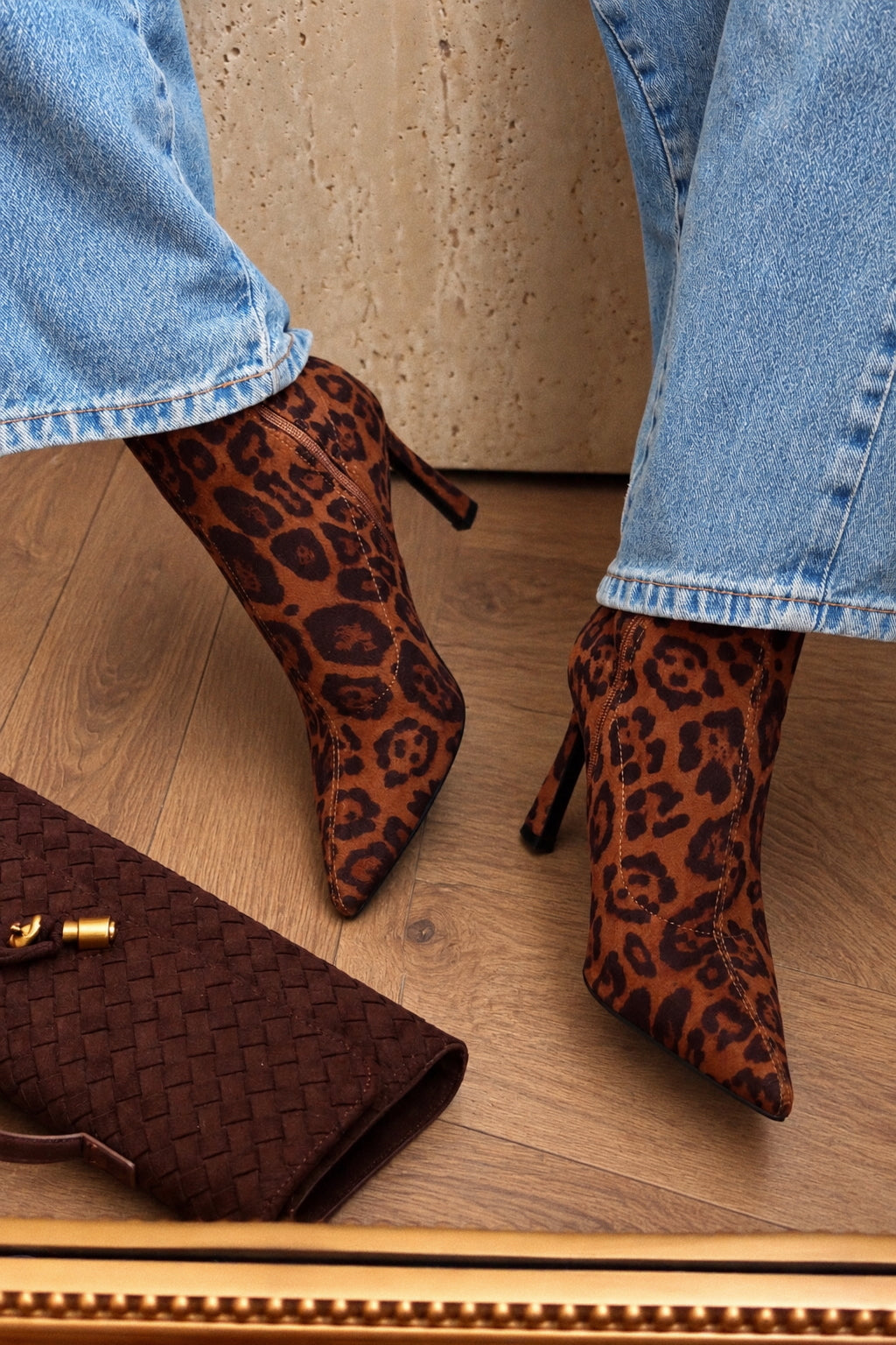 «Allure fauve» — bottines à talon aiguille, léopard