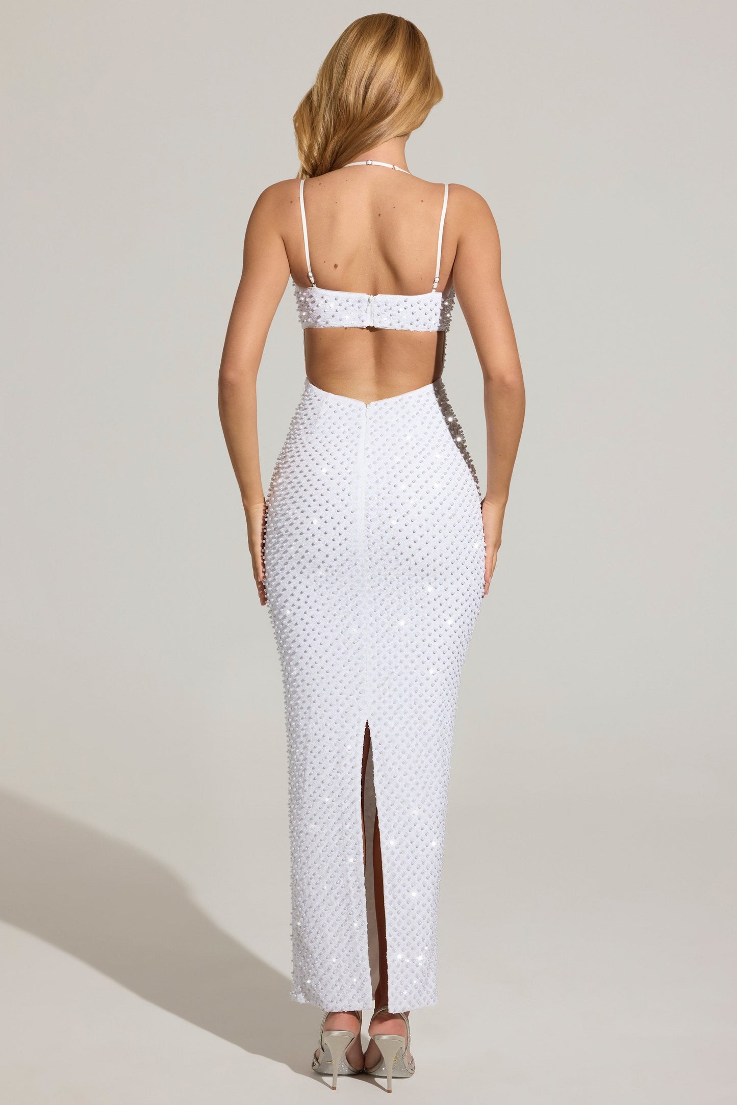 « Cascade » — Robe Longue Brodée Cache-Cœur, Blanc