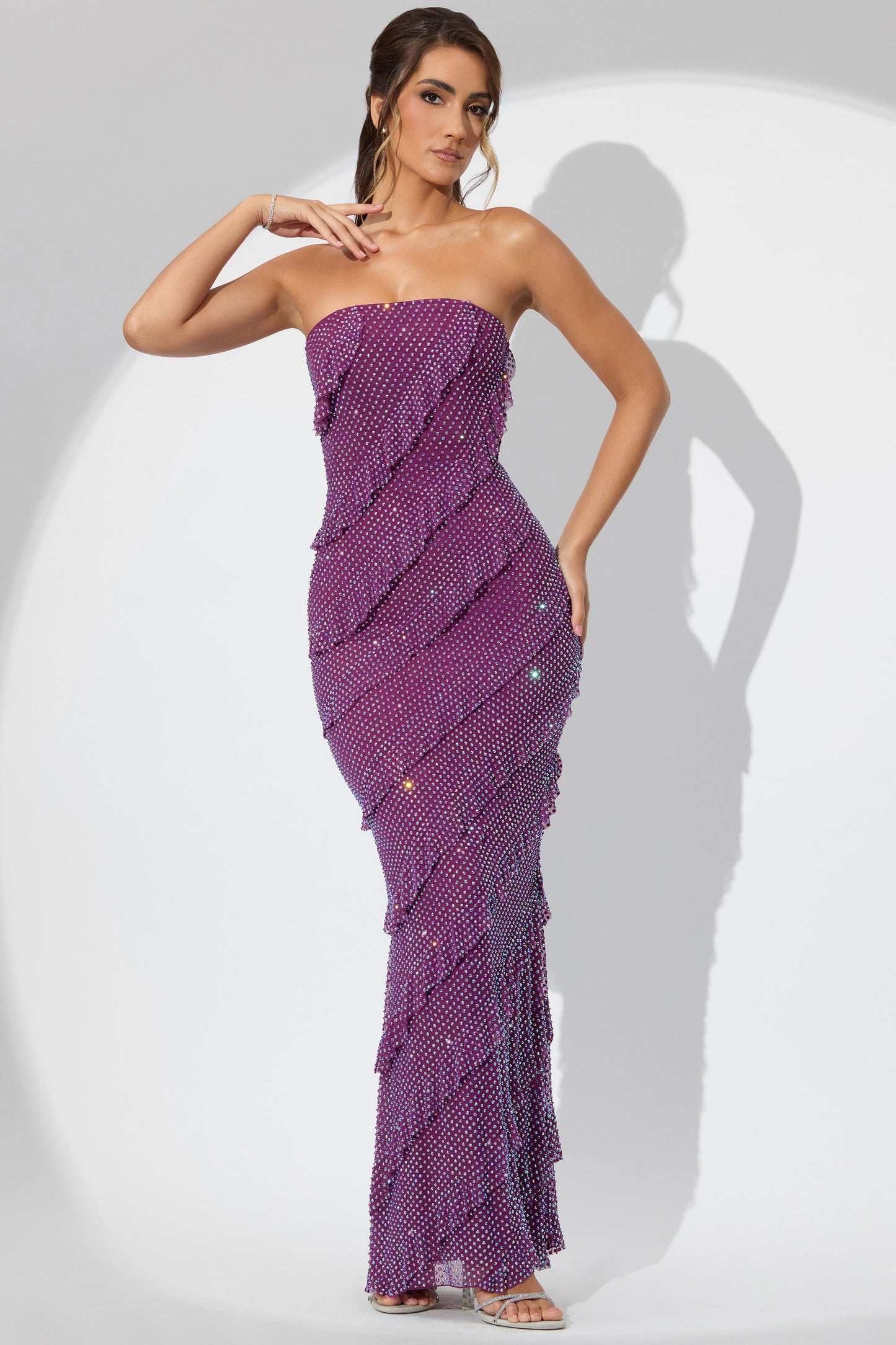 « Dulce » — Robe Longue Corset à Volants Scintillants, Prune