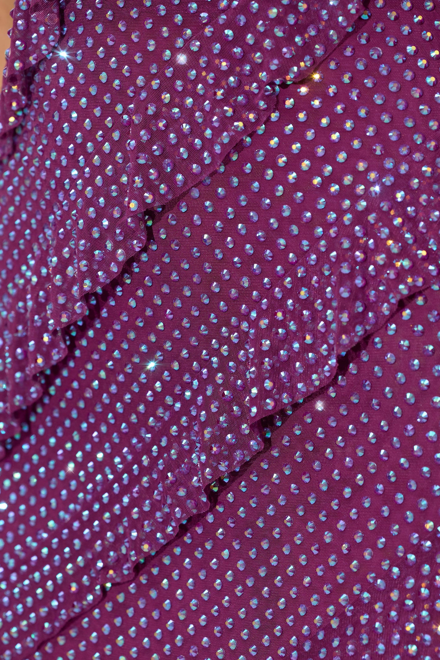 « Dulce » — Robe Longue Corset à Volants Scintillants, Prune