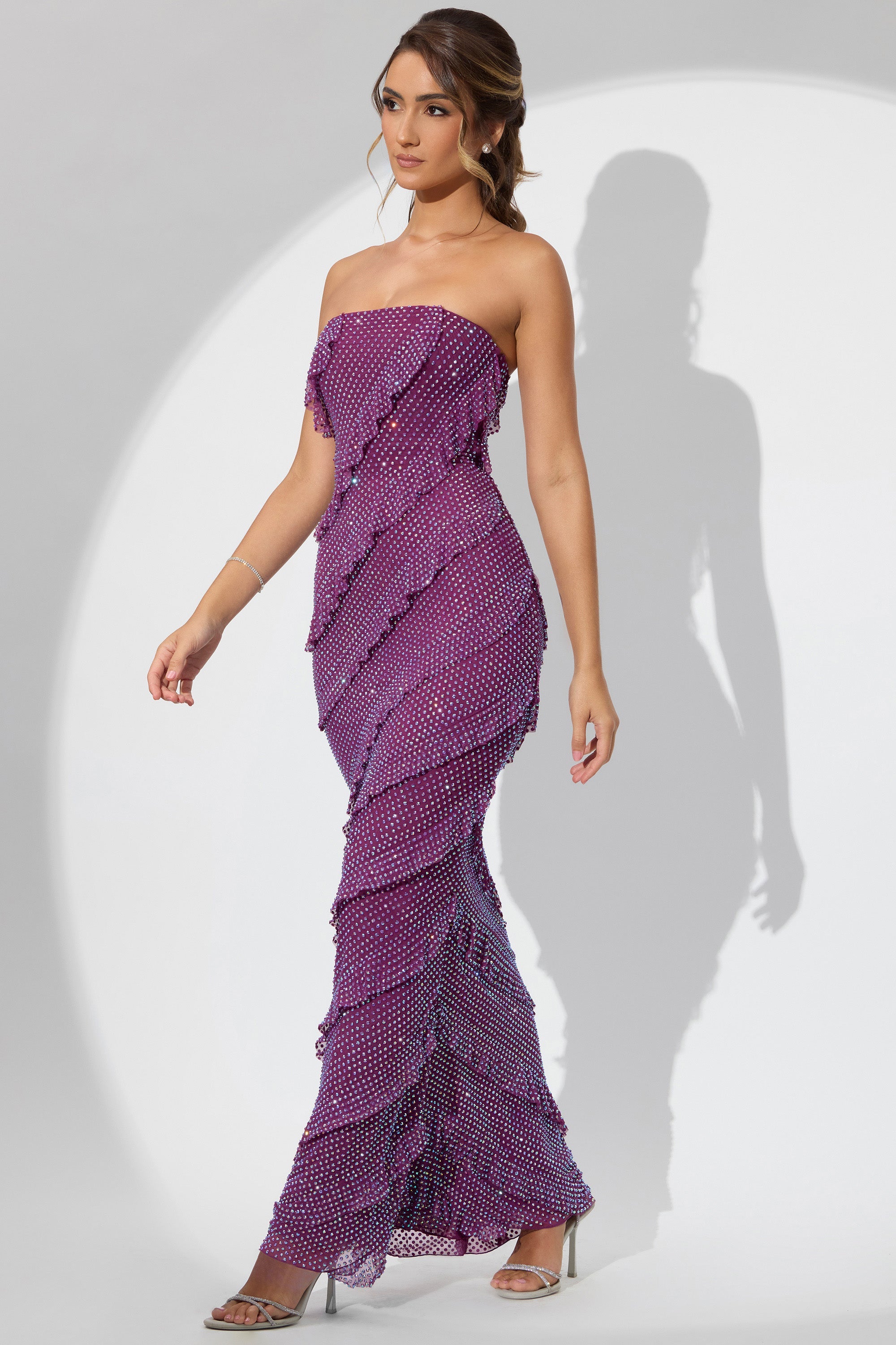 « Dulce » — Robe Longue Corset à Volants Scintillants, Prune