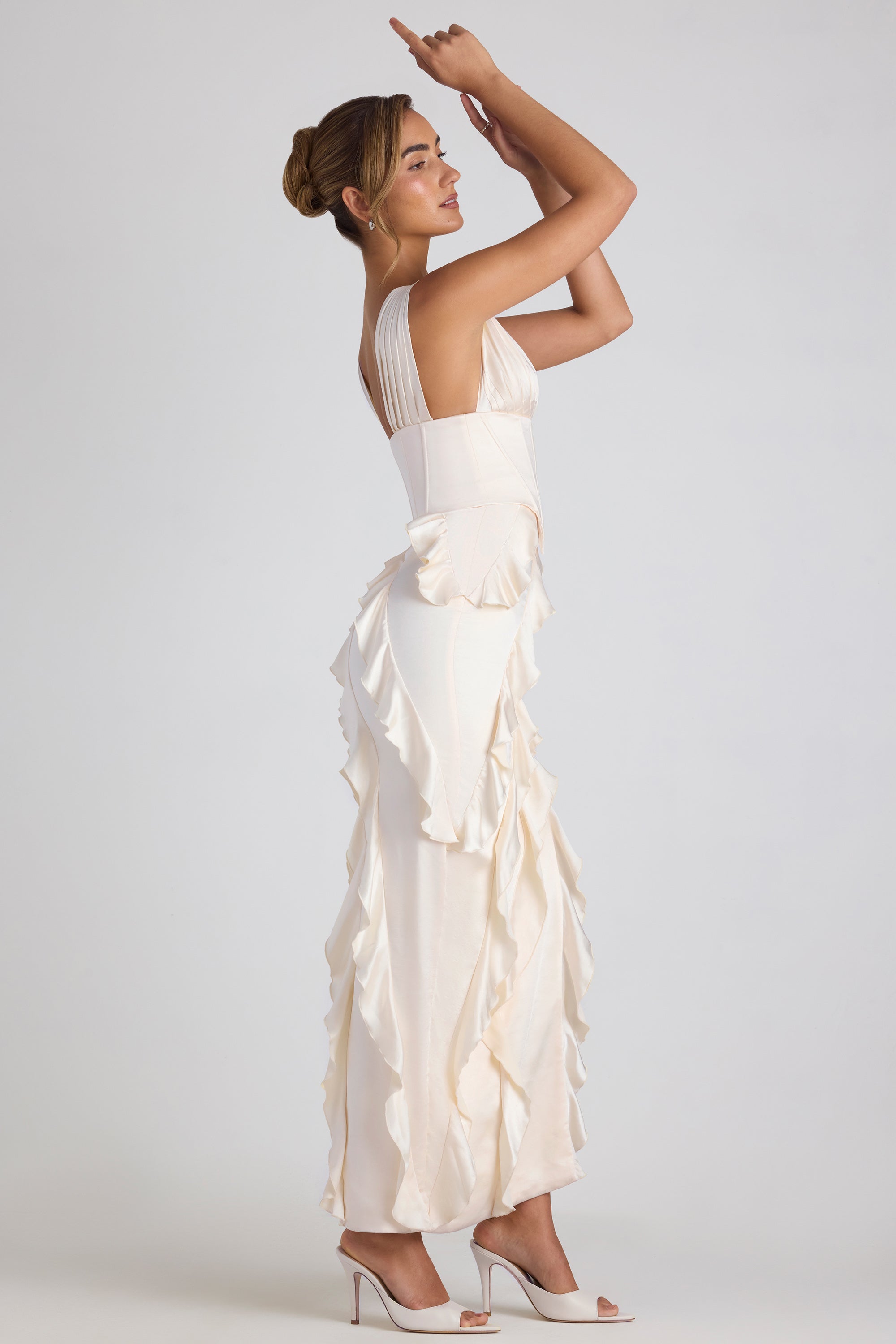 « Élégie » — Robe Longue Corset Volants Dentelle, Ivoire