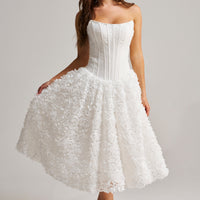 « Éphémère » — Robe Corset Mi-Longue Fleurie, Blanc