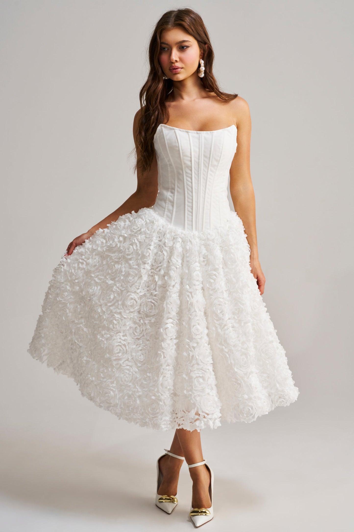 « Éphémère » — Robe Corset Mi-Longue Fleurie, Blanc