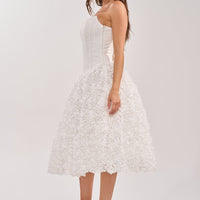 « Éphémère » — Robe Corset Mi-Longue Fleurie, Blanc