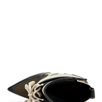 « Avant-Garde » — Bottines Stiletto Colorblock, Olive et Crème
