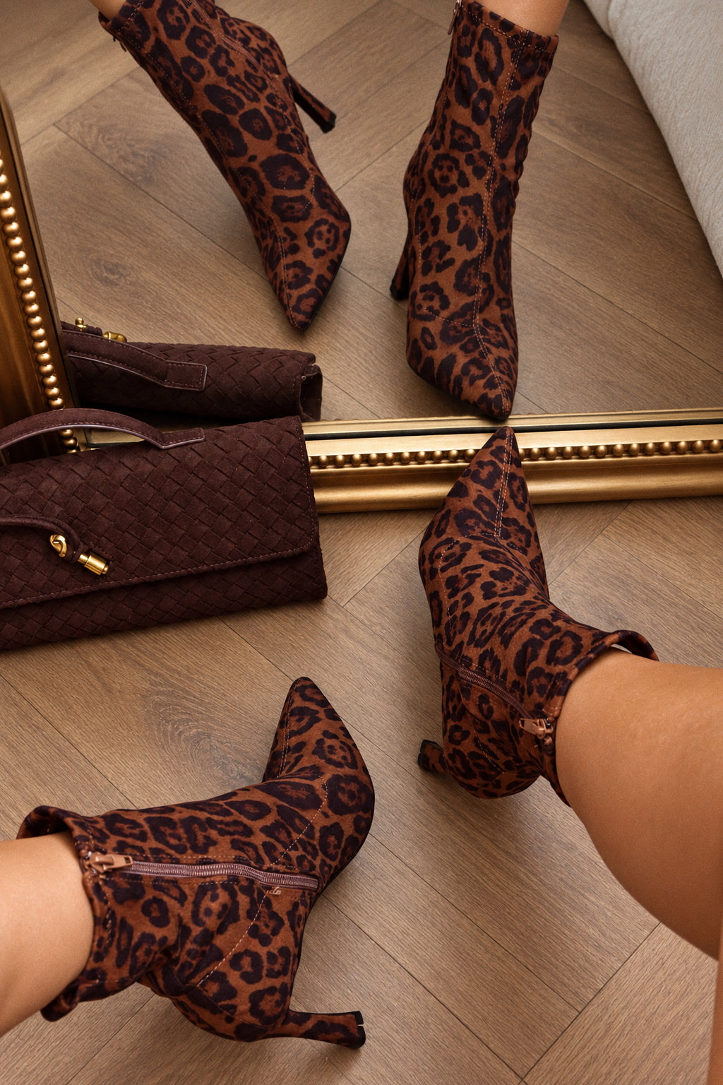 «Allure fauve» — bottines à talon aiguille, léopard