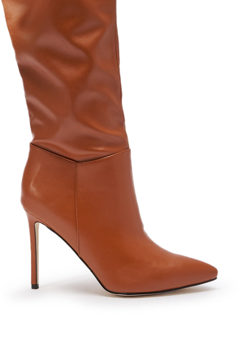 « Caramel » — Cuissardes à talon stiletto, Rouille