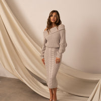 «Trame d'hiver» — robe en maille, grège