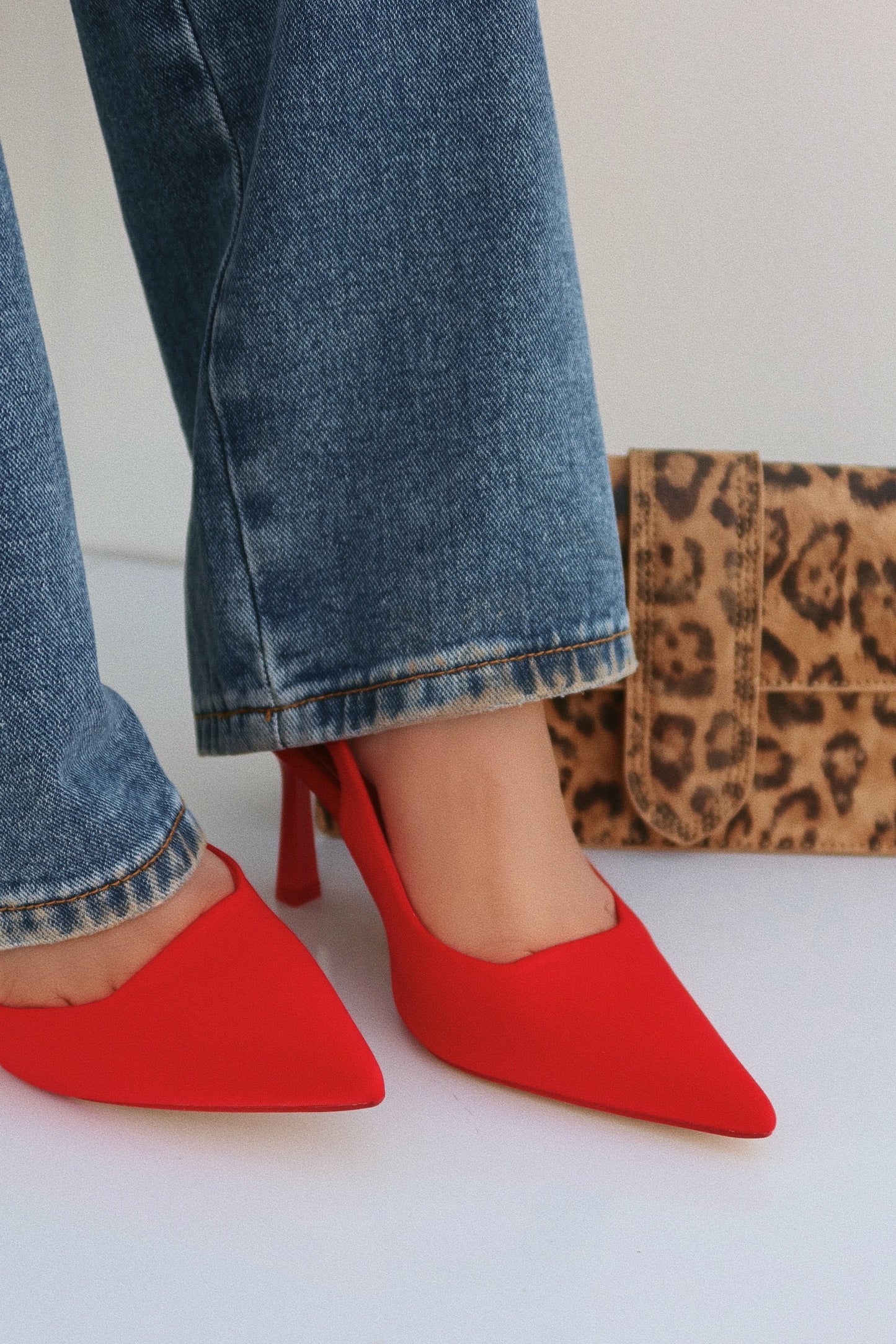 « Cariatide » — Escarpins Slingback, Rouge