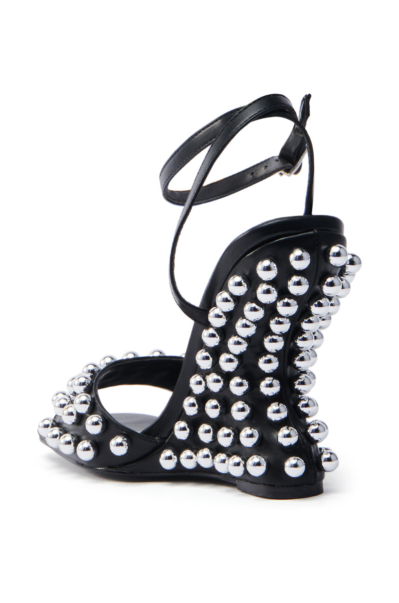 « Rebelle » sandales chunky cloutees noir