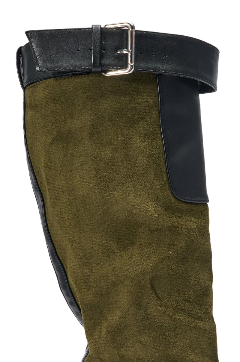 « Pulsation » — Bottes plates, Olive