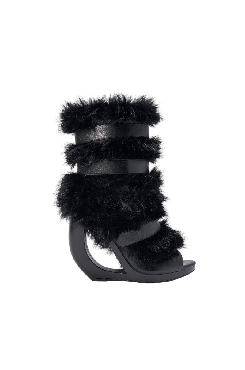 « Braise » — Bottines compensées, Noir