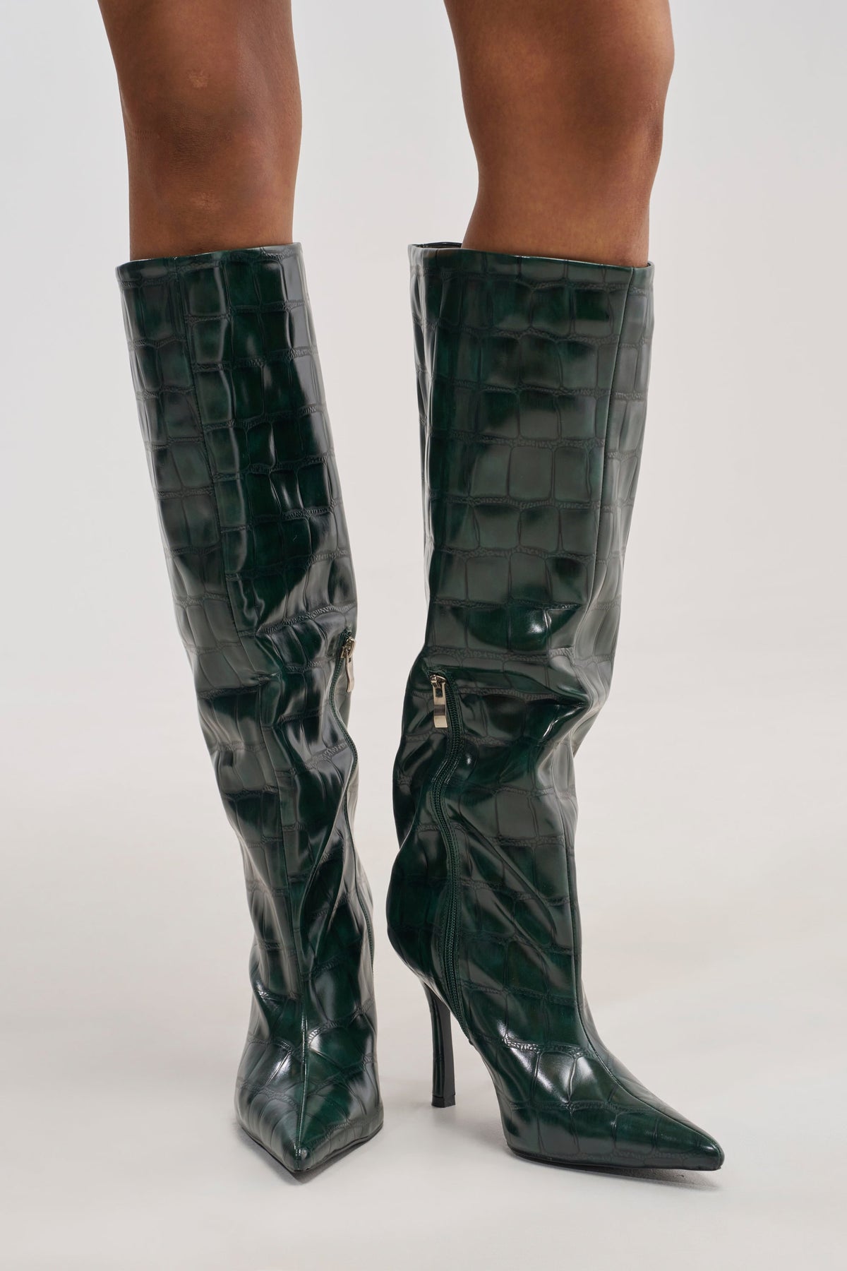 « Vibration » — Bottes à talon stiletto, Vert foncé