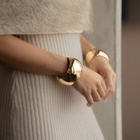 «Éclat givré» — robe longue, taupe.