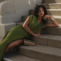 « Amalia » — Robe Longue Satinée, Olive