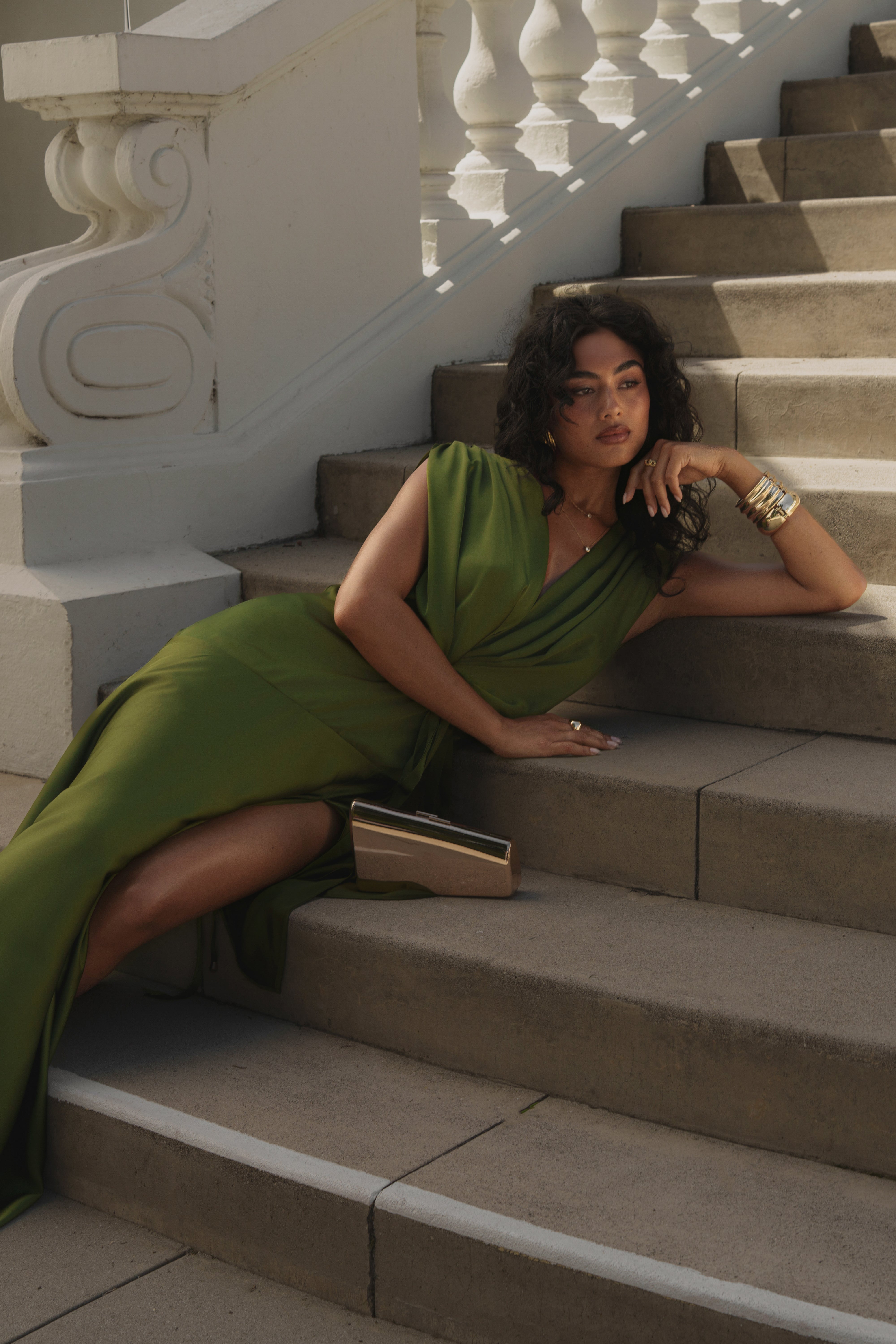 « Amalia » — Robe Longue Satinée, Olive