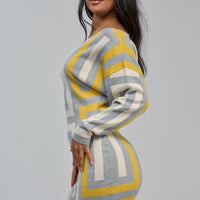 «Jeu de Formes» — robe courte en maille, multicolore.