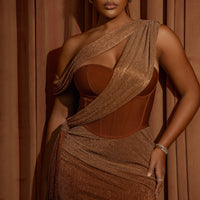 « Céleste » — Robe Longue Drapée Bandage, Or