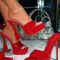 « Audace » — Mules Peep-Toe à Plateforme Chunky, Rouge