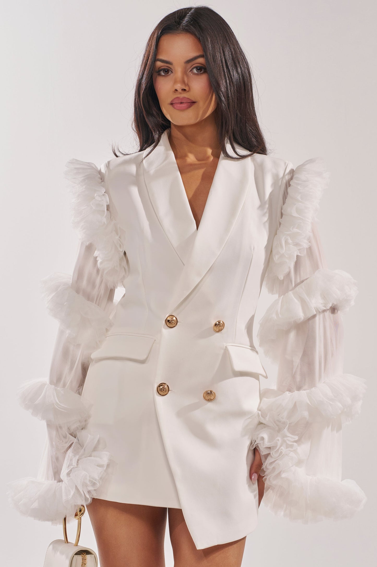 « Audace » — Robe Blazer à Manches Volantées, Blanc